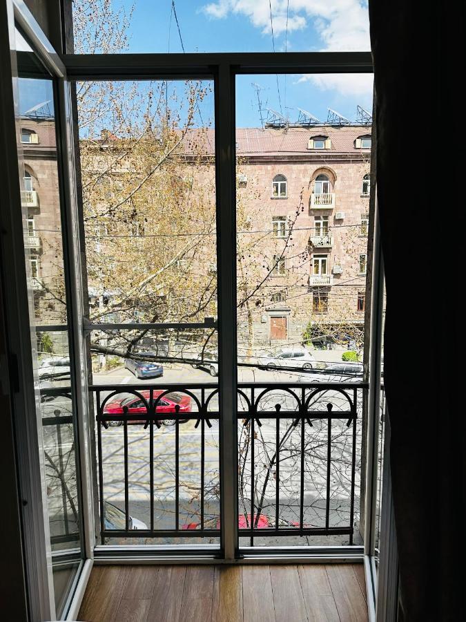 City Center Apartment On Sayat Nova Street Yerevan Exterior photo